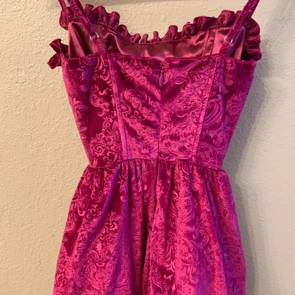 Sugar thrills velvet corset dress - Picture 2 of 3